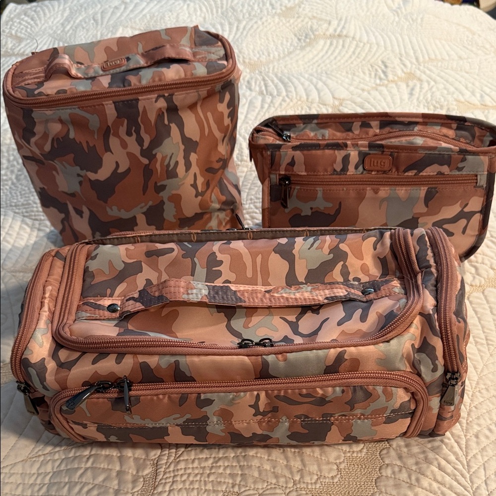 LUG Travel Toiletry Bags —Set Of Three EUC